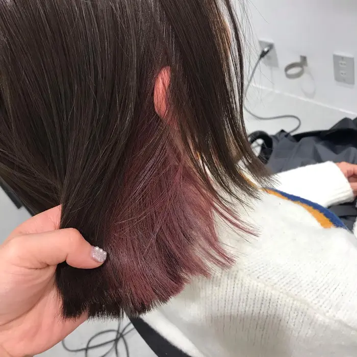 ブラウン ボルドーのインナーカラー Coin所属 中澤 綾花のヘアカタログ ミニモ
