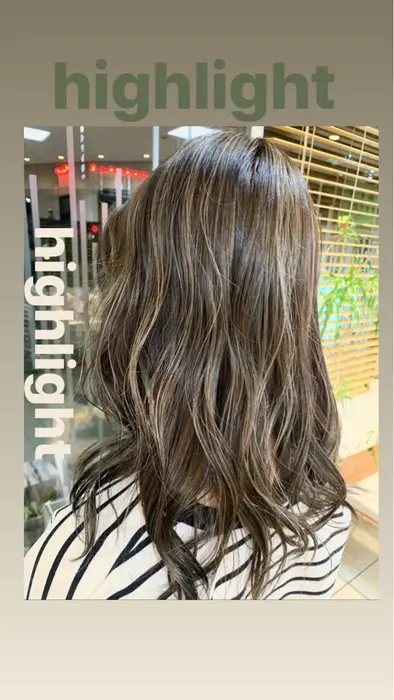 派手好きな方向け ｏ 人と差がつく コントラストをだしたhighlight Loby所属 淡色女子のための ナチュラルハイトーンのヘアカタログ ミニモ