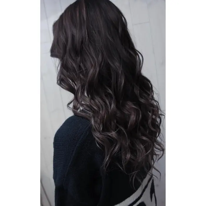 暗めのスモーキーアッシュグレージュ Ryllis所属 名倉 季信のヘアカタログ ミニモ