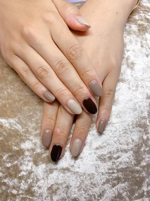 ワンカラーネイル 3色までワンカラーの値段です ポアレスサロンbebe駅前店所属 早川 宥生のエステ リラクカタログ ミニモ