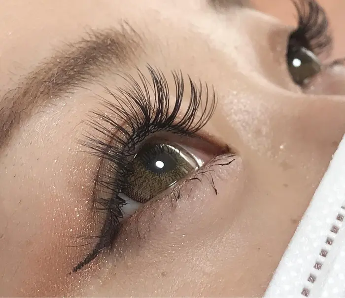 3dボリュームラッシュ D カール 真ん中長 12 11mm アイラッシュ ドライヘッドスパ Riri所属 本庄 吏沙のマツエク デザイン ミニモ