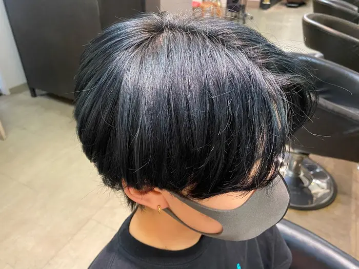ネイビーブラック ネイビーカラー ブルーブラック ブリーチなし ブリーチあり 艶カラー Ekubo 所属 韓国ヘア 髪質改善 ハイトーン ゴウケのヘアカタログ ミニモ ネイビーブラック ネイビーカラー ブルーブラック ブリーチなし ブリーチあり 艶カラー Ekubo 所属 韓国ヘア 髪質改善 ハイトーン ゴウケのヘアカタログ ミニモ