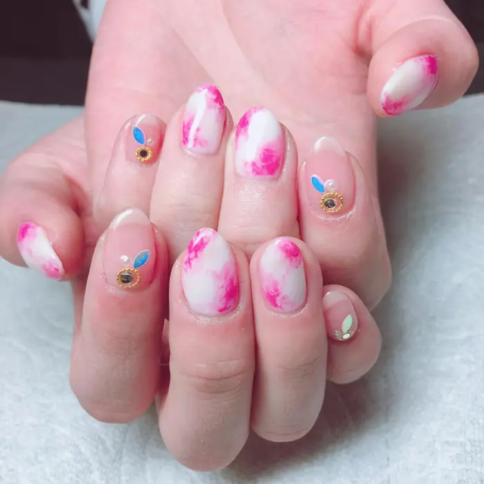 タイダイネイル 少しお任せも混ぜて 気に入って頂けて嬉しいです いろんなお話凄く楽しか Nail S Relum所属 Nail S Relumのネイルデザイン ミニモ