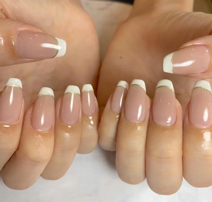 ワンカラー ライン別途 レイネイル金山店所属 堀内 里菜のネイルデザイン ミニモ