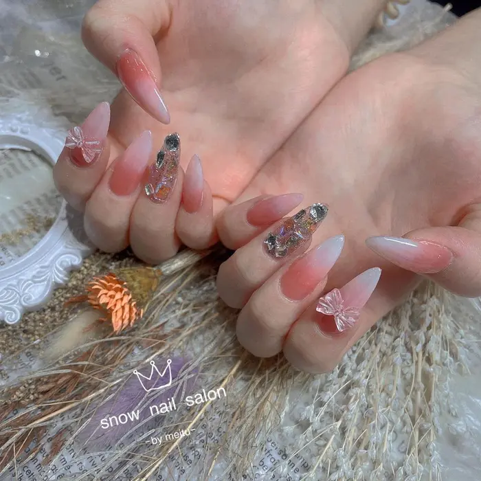 渋谷ネイル オシャレネイル パラジェル マックネットネイル スカルプ キラキラネイル 秋ネイル 大 Snow Nail Salon所属 Snow Nail スカルプ新宿店のネイルデザイン ミニモ