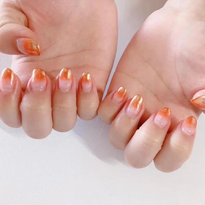 カラーグラデーション オレンジ ミラー Nails Cheer所属 Nails Cheerのネイルデザイン ミニモ