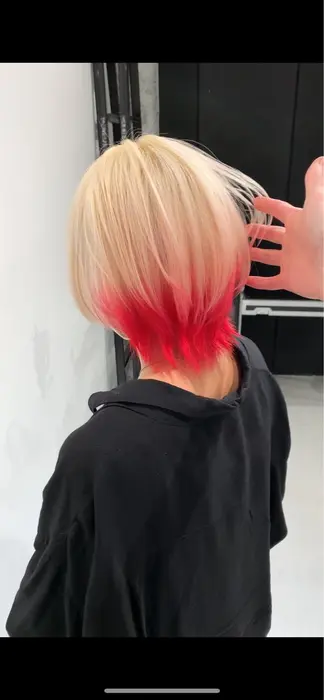 抜きっぱなしブロンド レッドグラデーション ショートウルフ レッドカラーはブロンドに褪色しま Oreo Coco所属 Taku のヘア カタログ ミニモ