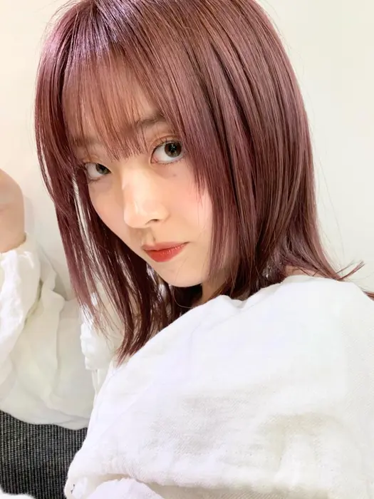 くくっても可愛い 巻いても可愛い ストレートでも可愛い 顔まわりレイヤーに パツ K Two Add所属 西田 真実のヘアカタログ ミニモ