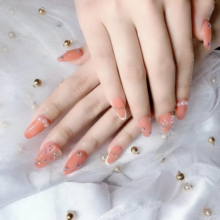 ニュアンス 恵比寿ネイル 恵比寿サロン 大人ネイル ジェルネイル 恵比寿駅近サロン 恵比寿 マグ Total Beauty Salon Yudia 恵比寿本店所属 Yudia Azumiのネイルデザイン ミニモ