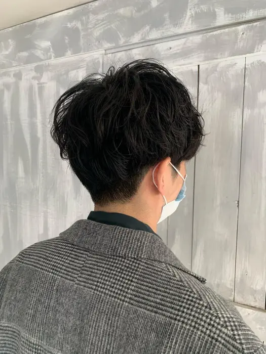 セットが楽になるニュアンスパーマ スタイリング剤やセットの仕方によってはしっかりとパーマを出すこ Loawe所属 榛沢 歩美のヘアカタログ ミニモ