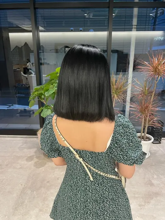 韓国アイドルっぽ黒髪になりたい方はこちら カクテルトリートメントでつやんつやん髪超えて てっか Views Tokyo所属 表参道関西 美容 師美沙季のヘアカタログ ミニモ