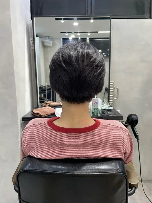 パープルグレージュ 黒染めしたくない方など是非 Regalo所属 メンズ特化スタイリス ト Taiseiのヘアカタログ ミニモ