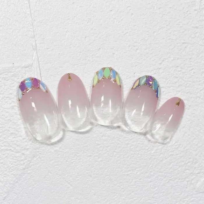 リーフホロ Key Nail And Eyelash所属 Key Kiyomi のネイルデザイン ミニモ