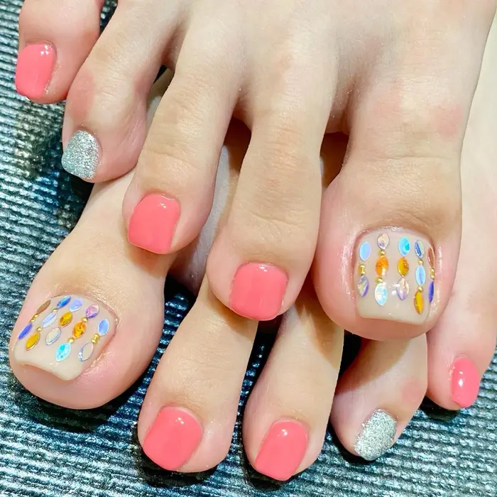 Neolive Ginza所属 矢羽田 玲菜のネイルデザイン ミニモ
