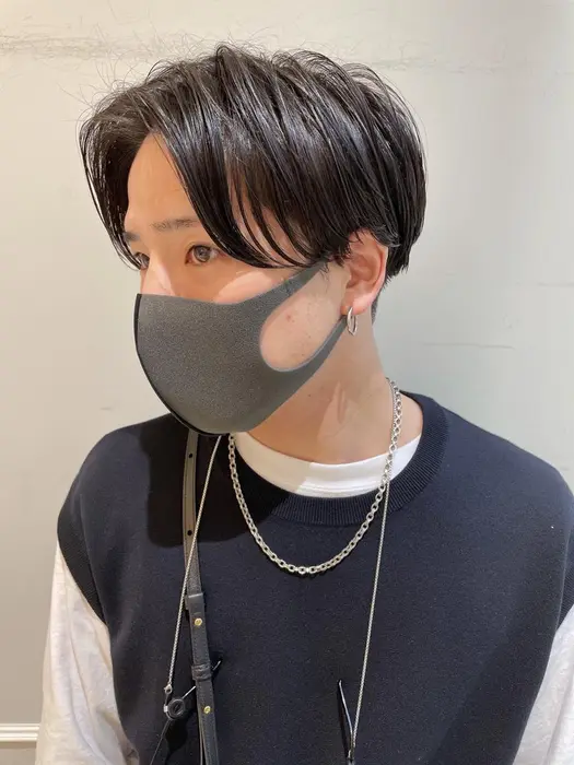 センターパート 刈り上げ 直毛でストンでまっすぐおりちゃってなかなか決まらない 朝のセットが大変 Neolive Ginza 銀座店 ヘア 所属 鶴岡 香純のヘアカタログ ミニモ