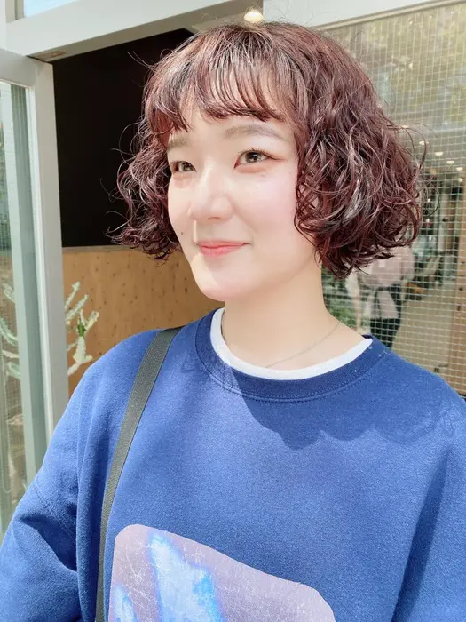 ナチュラルパーマにアプリコットカラー The Remmy所属 ニュアンスパーマ みやもとかおりのヘアカタログ ミニモ