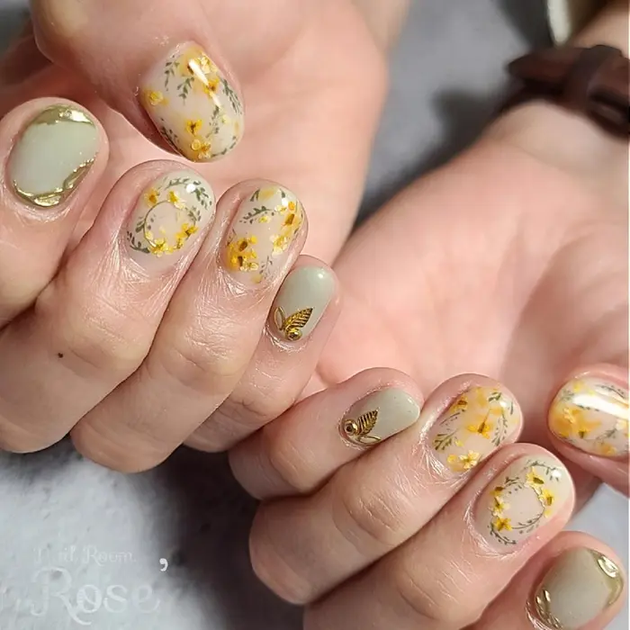 ミモザネイル Nail Room Rose 所属 Nail Room Rose のネイルデザイン ミニモ