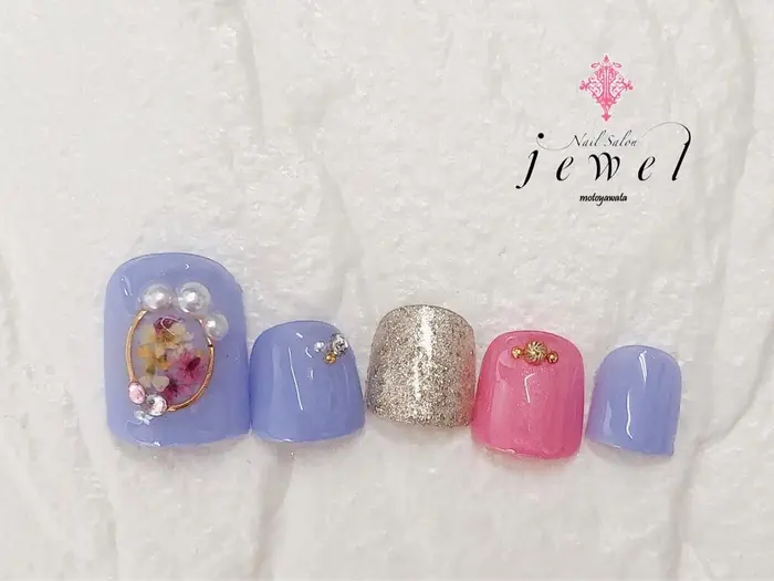 フット定額デザイン ネイルサロンjewel本八幡店所属 Uchida Moeのネイルデザイン ミニモ