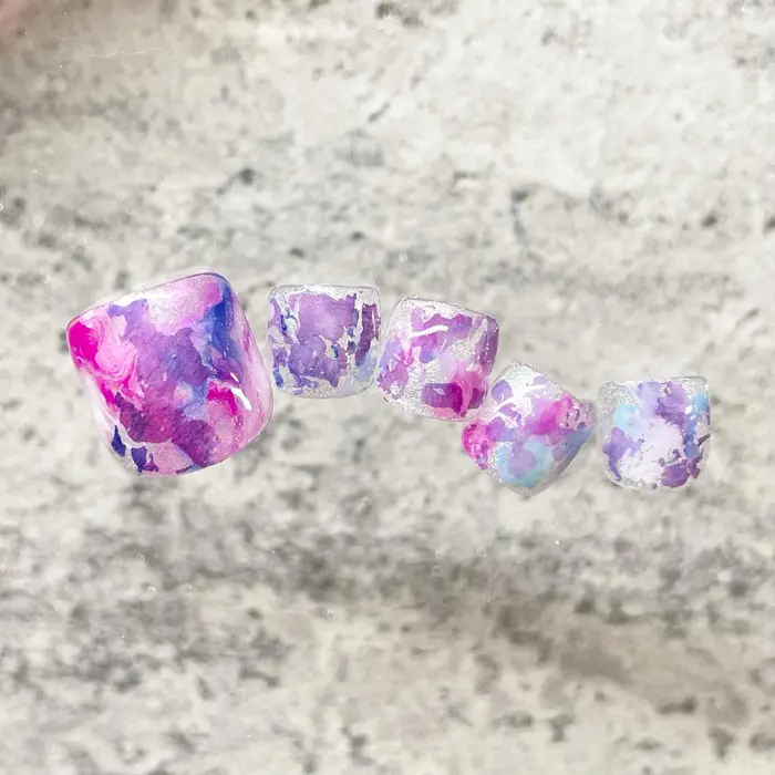 フットネイル ピンクネイル パープルネイル ニュアンスマーブル ニュアンスネイル もやもやネイル ク ネイルサロン ルミエナ銀座所属 まいか ルミエナ銀座のネイルデザイン ミニモ