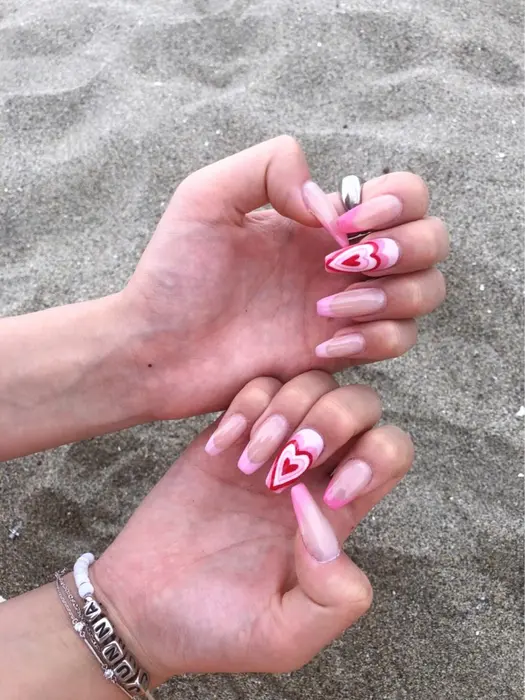 トレンドに敏感な女子に人気ハートネイル Go Today Shaire Salon 表参道mico店所属 Gtss表参道 Ayaka のネイル デザイン ミニモ