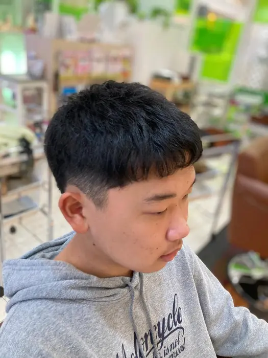 横をツーブロックにせず刈り上げに 学校でも怒られない髪型 これからの季節にオススメです Lacuna所属 中原 翼のヘアカタログ ミニモ