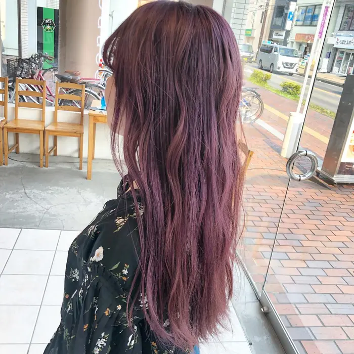 黒髪から一回のブリーチでこの紫 Equal By Produce所属 美髪カラー特化 篤弥のヘアカタログ ミニモ
