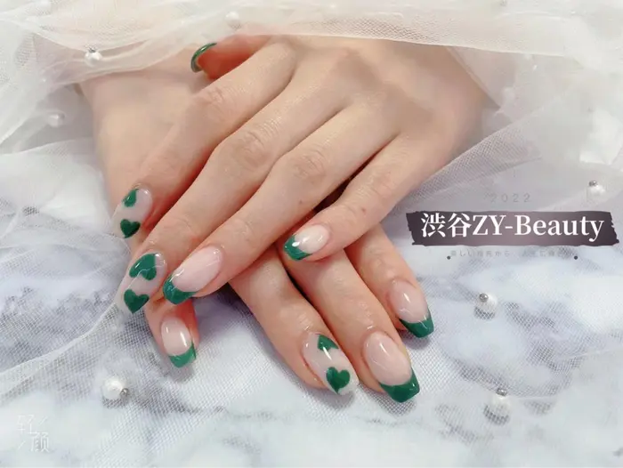 Zy Beauty所属 Zy Beauty 渋谷のネイルデザイン ミニモ