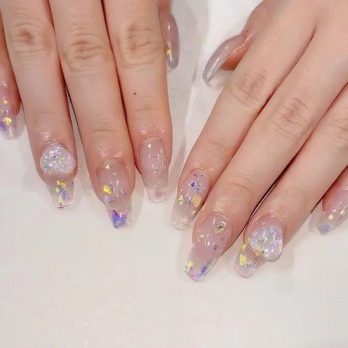 オーロラホロのクリアスカルプにオーロラのハートを付けさせていただきました Nail Eyelash R Ebisu所属 𝐧𝐚𝐢𝐥 𝐑のネイル デザイン ミニモ オーロラホロのクリアスカルプにオーロラのハートを付けさせていただきました Nail Eyelash R Ebisu所属 𝐧𝐚𝐢𝐥 𝐑のネイル デザイン ミニモ