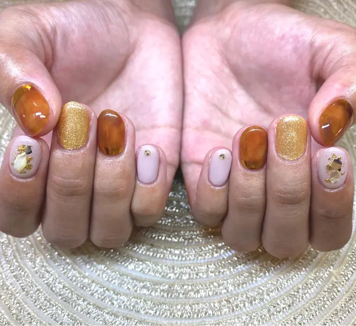 べっこう飴みたいなニュアンス エリクサーネイル 池袋店所属 エリクサー池袋 佐野のネイルデザイン ミニモ