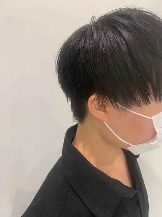 横からのスタイルもカッコよく Nynyなんば道頓堀店所属 メンズカット ナガサワキョウカのヘアカタログ ミニモ