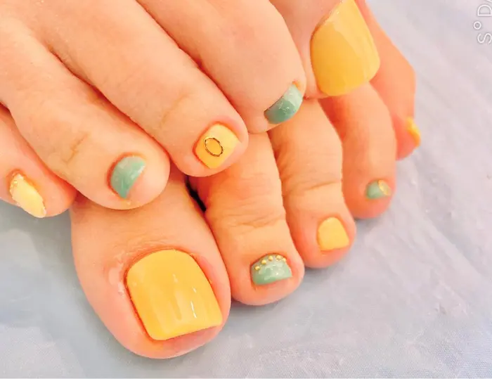 春のペディキュア Nails Un Bijou所属 Elle Nailのネイルデザイン ミニモ