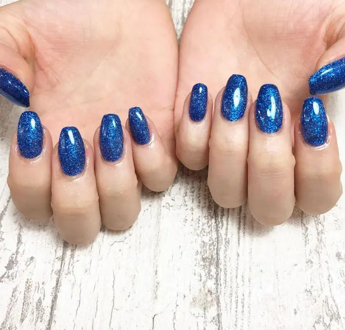 ラメワンカラー Las Nails I Lash尼崎立花店所属 山下 弘子のネイルデザイン ミニモ