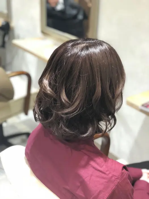 アッシュ ベリーブルー 素晴らしい透明感 Quartett所属 富岡 保乃栞のヘアカタログ ミニモ