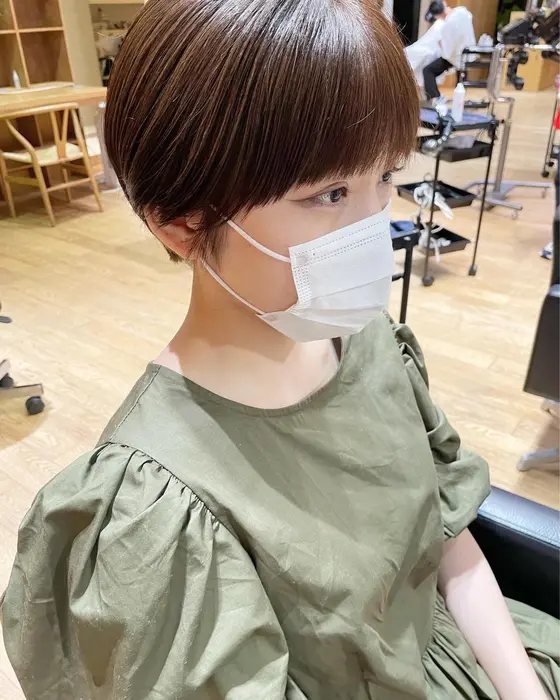 ショート ショートカット ショートヘア 丸みショート 流しバング マッシュショート ハンサムショー Jeno所属 襟足脱毛 ボブ 小松磨穂のエステ リラクカタログ ミニモ