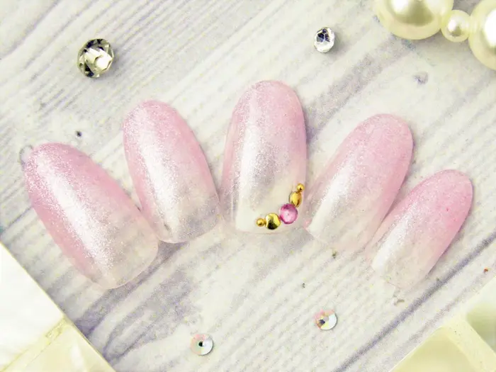 定額3 900円 戸田 アート ジェル ネイルサロン ティーエヌ 明文堂書店tsutaya戸田店所属 柳 江美のネイル デザイン ミニモ