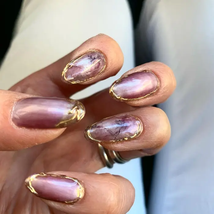 My Nails わたしのネイル 流行のニュアンスネイル 週末土曜日夏の疲れが秋に プライベートネイルサロン Kanakanail所属 ネイリスト カナカのネイルデザイン ミニモ My Nails わたしのネイル 流行のニュアンスネイル 週末土曜日夏の疲れが秋に プライベートネイルサロン Kanakanail所属 ネイリスト カナカのネイルデザイン ミニモ