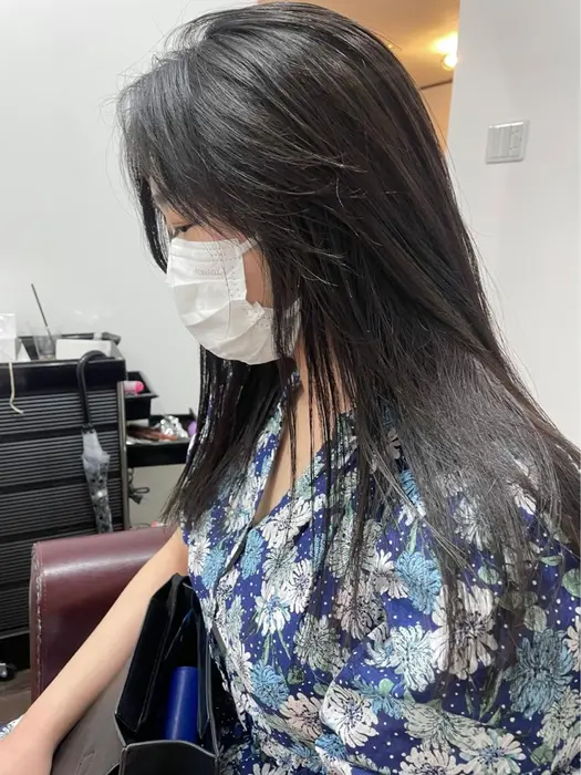 黒髪ストレートもかわいい Revie所属 中村 友美のヘアカタログ ミニモ