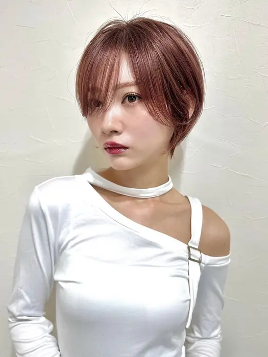 前髪長めハンサムショート
