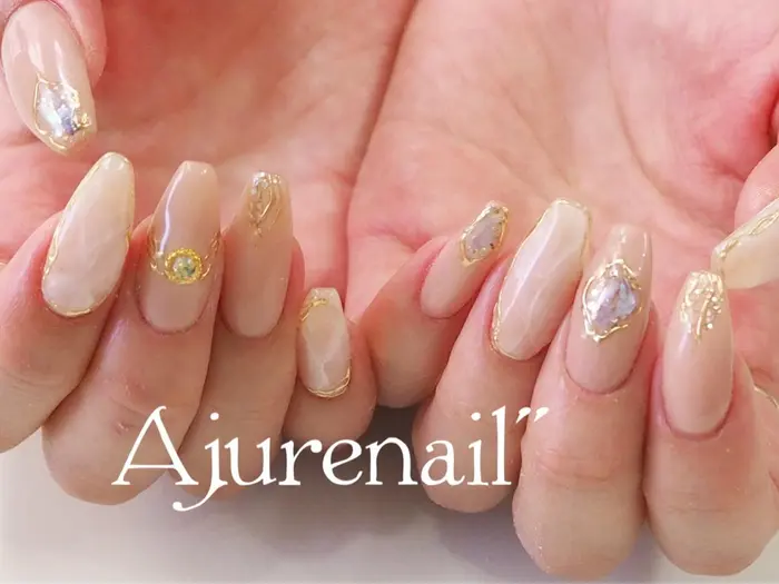ニュアンスネイル Nail Jelnail Jeldesigh リボンネイル 冬ネイル Toky Ajurenail所属 Ajure Yokotaの ネイルデザイン ミニモ