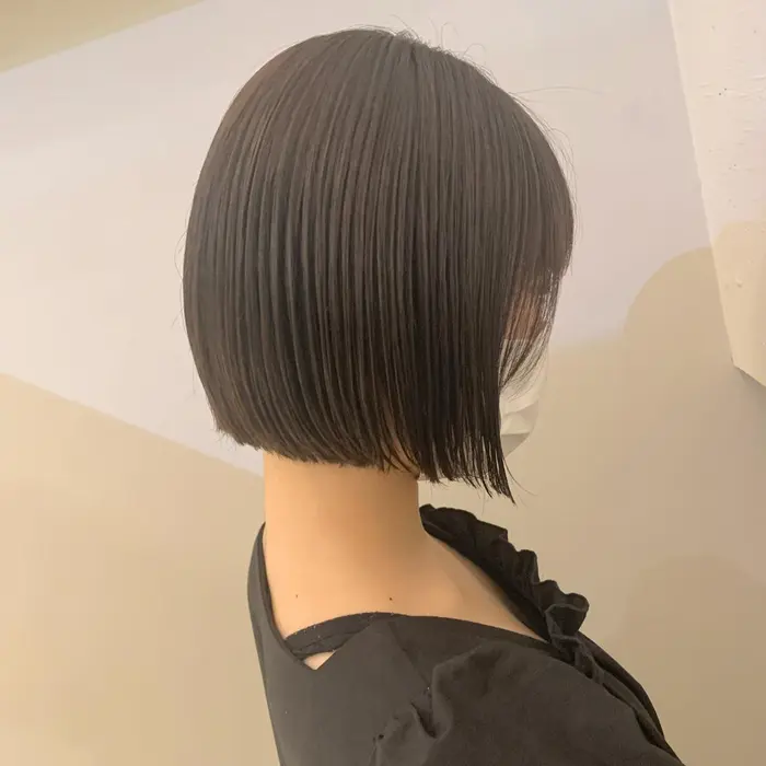 切りっぱなしボブ このぱっつん感が可愛い Neolive Cirol所属 デザインカラー 前田桃花のヘアカタログ ミニモ