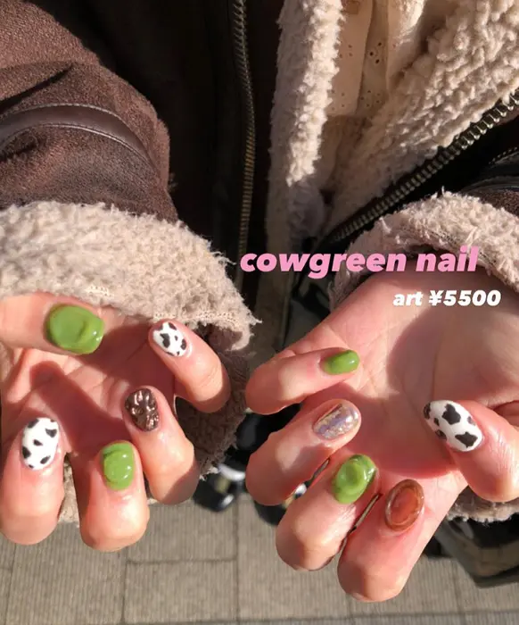 カラーとネイル同時にできますよ 牛柄人気です Hair Make Zest 吉祥寺店所属 韓国艶ヘア サクラのヘアカタログ ミニモ