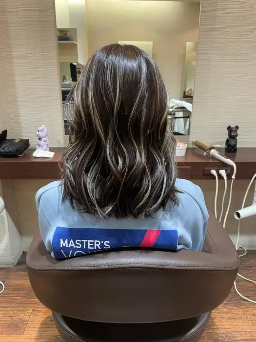 コントラストハイライト オールリバース中間巻きのポリッシュオイル仕上げ Art Hair Ride所属 小寺 隆磨のヘアカタログ ミニモ