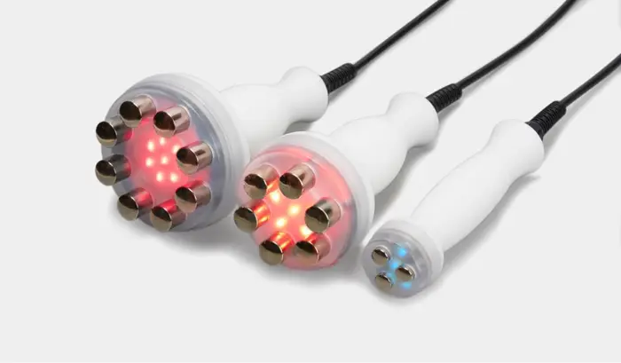 当店は最上位機種ハイパーナイフ正規取扱店です 温め と ほぐし の同時施術で気になる脂肪を撃 Chouchou シュシュ 恵比寿所属 Chouchou 恵比寿のエステ リラクカタログ ミニモ