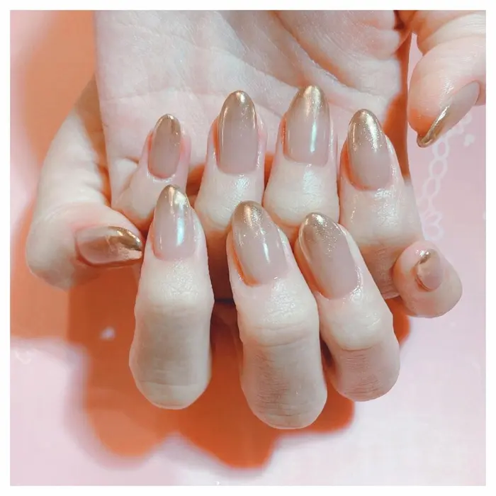 ネイルサロンespoir有楽町店所属 古川 里美のネイルデザイン ミニモ