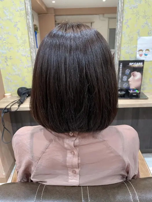 履歴がピンクブラウンのグレーカラーからオリーブベージュ系にしたグレーカラーです 同じ色味を重ねて Amanien南口店所属 ムラカミ リオのヘア カタログ ミニモ