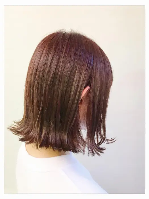 ほんのりチェリーレッドブラウン Neolive Ora 学芸大学所属 吉崎 里実のヘアカタログ ミニモ