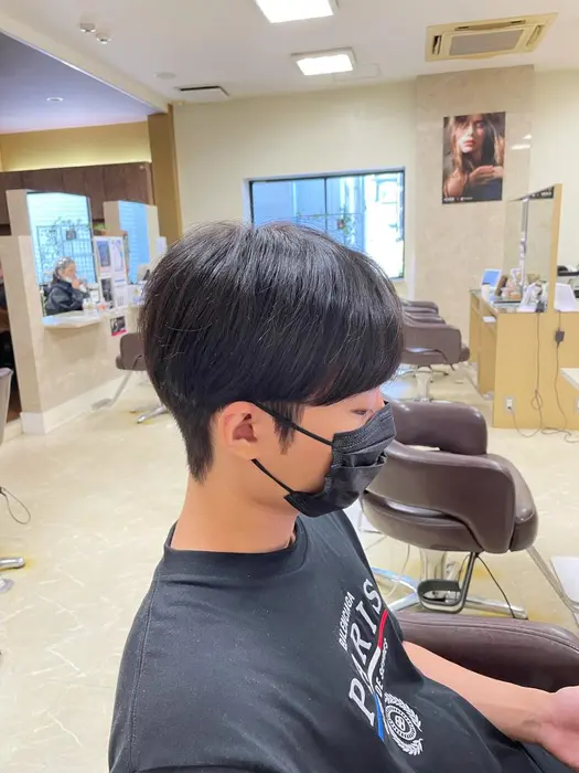 韓国ナチュラルマッシュ ダウンパーマで本場韓国のヘアを完全再現 まだまだ出来るサロンが日本 Care心斎橋店所属 韓国メンズヘア ツバサのヘア カタログ ミニモ