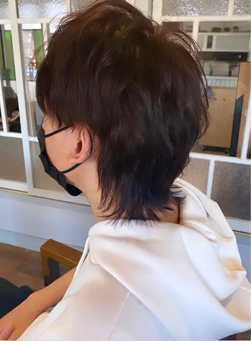 メンズカット 中性ウルフ Cream所属 ハイトーンレイヤー メンズパーマ特化のヘアカタログ ミニモ