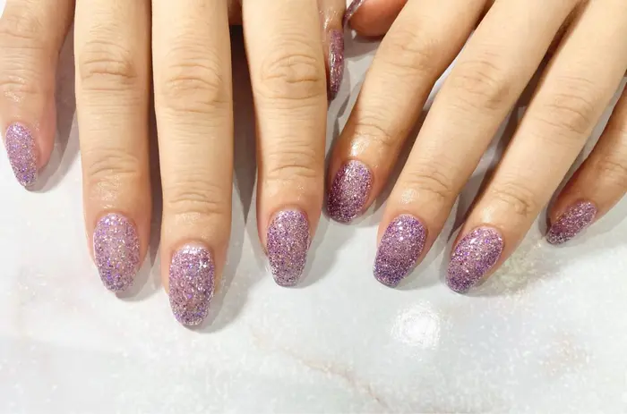 江坂駅徒歩3分 美容院の中にある完全個室のプライベートサロンᐠ ᐟ Ch Erir シ Ch Erir所属 Ch Erir ｼｪﾘｰﾙ の ネイルデザイン ミニモ