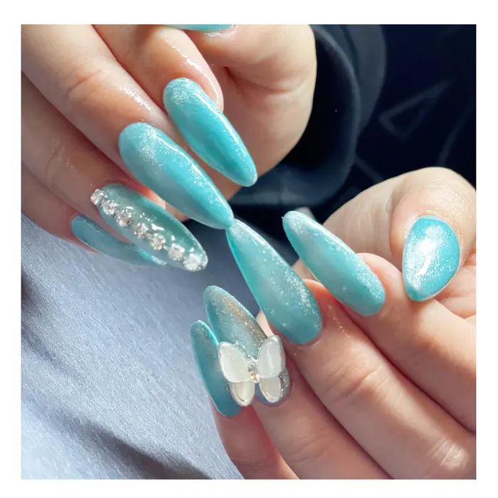 ブルーマグネットネイル ブルーマグネットネイル ブルーネイル 水色ネイル 蝶々ネイル Lala Peach所属 Lala Peach 福岡のネイルデザイン ミニモ